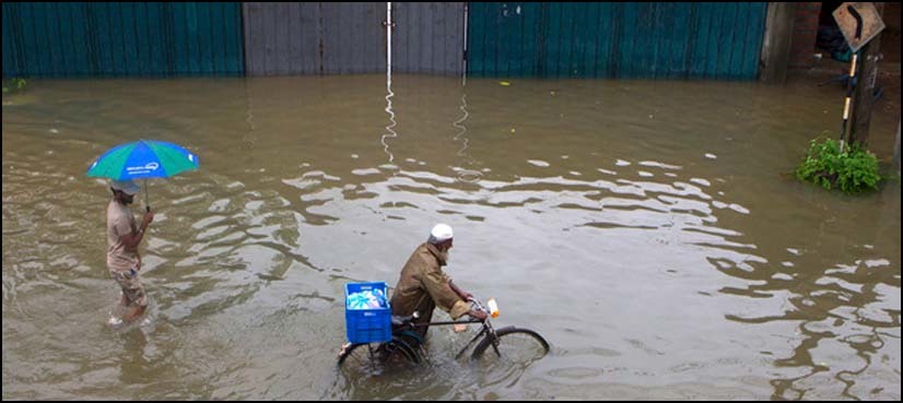 Sri Lanka president flies to flood-hit area, toll hits 37