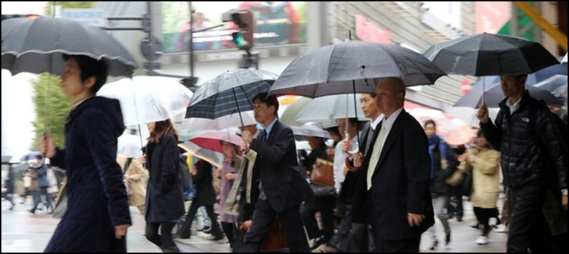 Japan economy returns to growth, avoids recession