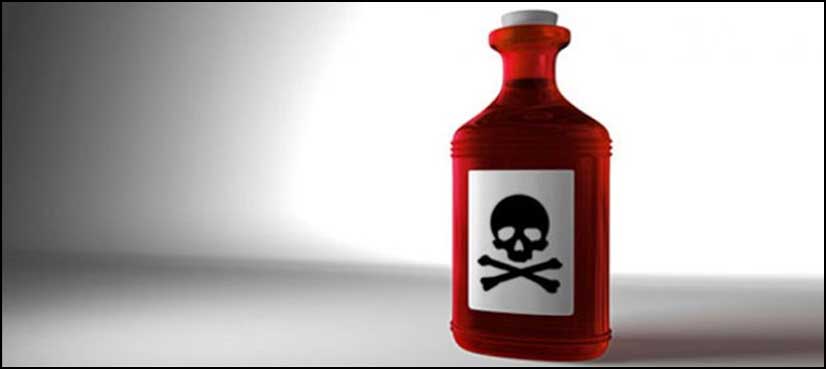 Three hurt in Lahore chemical attack