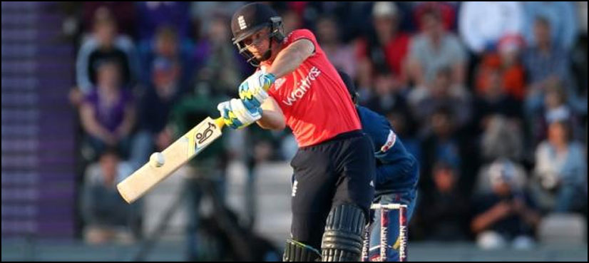 England's Buttler has fractured thumb, say Lancashire