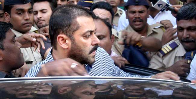 Indian star Salman Khan cleared in poaching cases