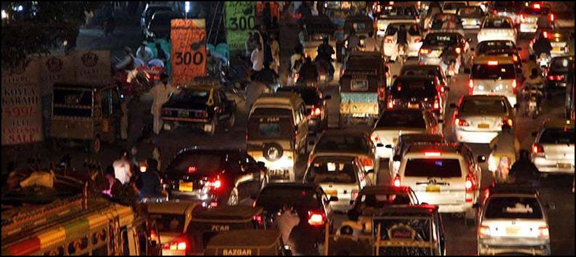 Traffic jams witnessed in Karachi, Lahore, Murree