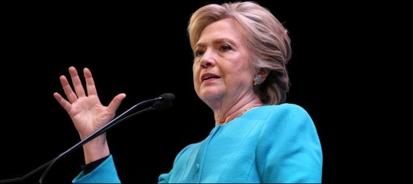 Clinton heavily favored to win Electoral College: poll