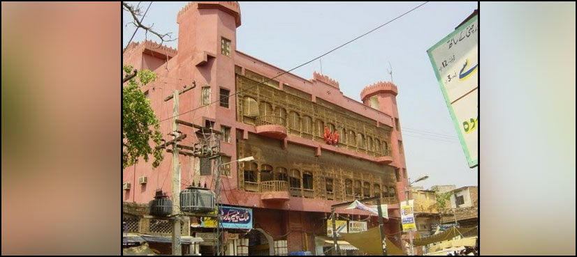 Rawalpindi: Containers removed from Lal Haveli