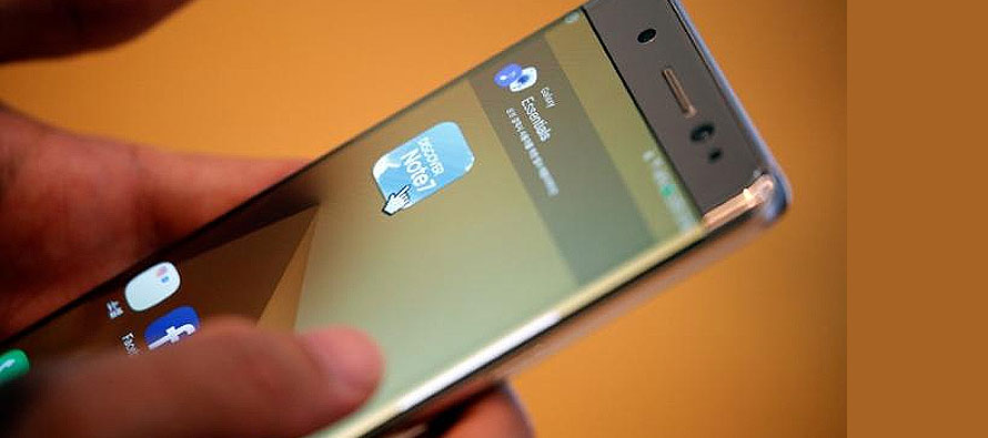 'Samsung in talks with LG for new smartphone batteries'