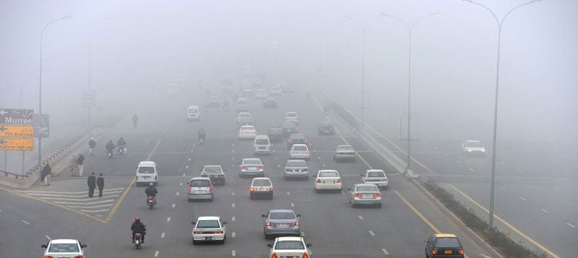 Lahore motorway closed for traffic due to dense smog