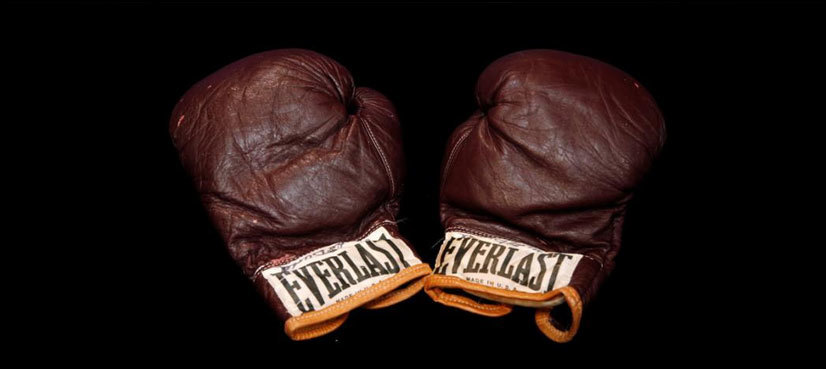 Ali's boxing gloves, Fidel Castro cigars highlight auction