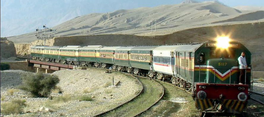 Pakistan Railways issues schedule of five special trains for Eid