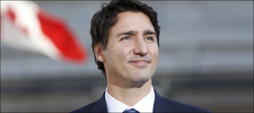 Young, shirtless Justin Trudeau causes internet stir