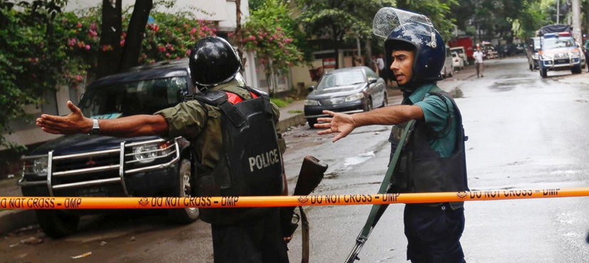 Bangladeshi forces kill militant carrying explosives