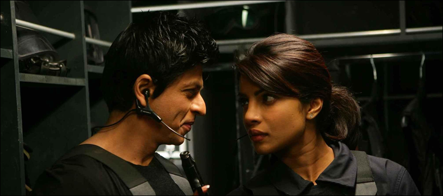 Watch what was first interaction between Shah Rukh, Priyanka 17 years ago
