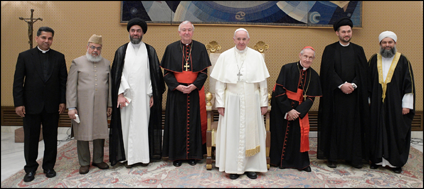 Pope praises British Muslim leaders