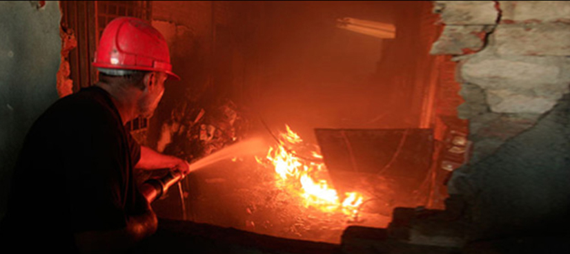 Karachi: Three sustain injuries in Azizabad factory fire