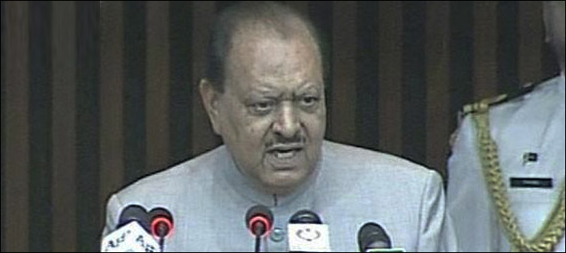 Mamnoon addresses Parliament's joint session amid 'Go Nawaz Go' slogans