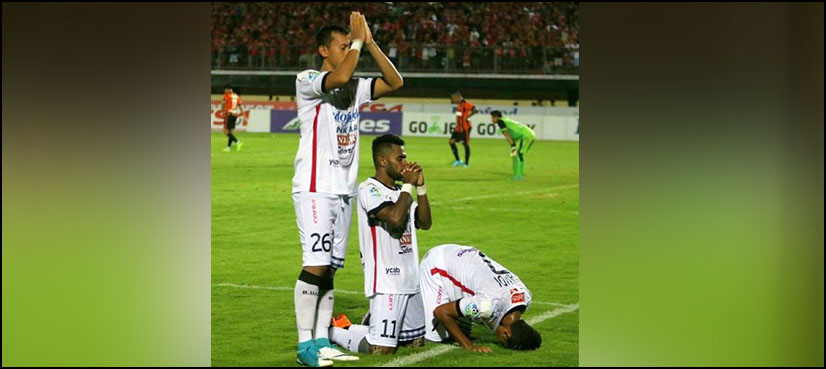 This 'unique celebration' of a goal is going viral for a reason