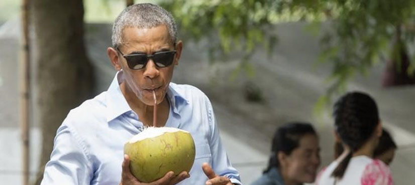 Obama kicks off tropical holiday in Indonesia