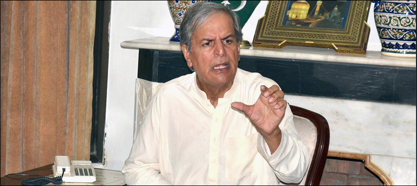 Javed Hashmi levels range of allegations on PTI chief