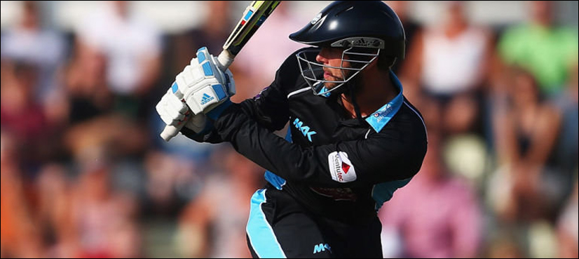 Worcestershire's Whiteley hits six sixes in an over