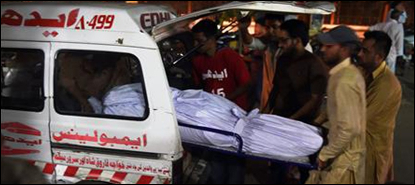 Six people dead in coach-truck collision in Baluchistan's Uthal