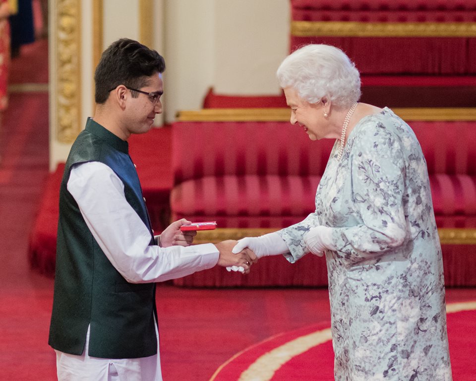 Pakistani student receives Queen's Young Leaders Award