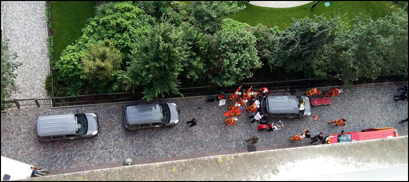 Car hits soldiers outside Paris, six injured: police