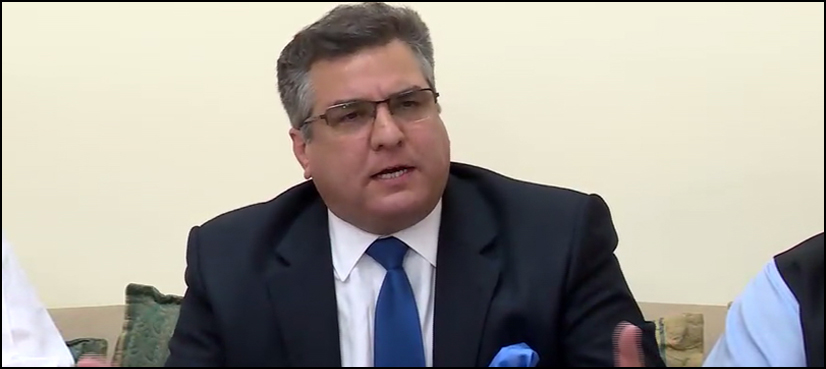 Why was Daniyal Aziz stopped from speaking during high level PML-N huddle?