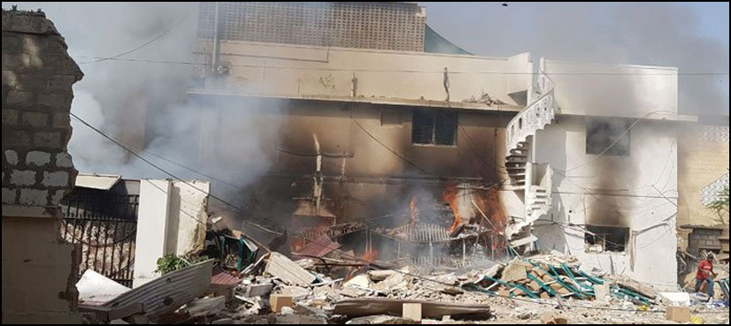 One dead as fire erupts in cosmetic factory at Karachi's Shahrah-e-Faisal