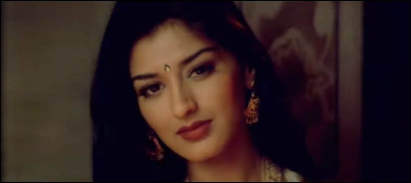 Sonali Bendre – Here’s what the popular actress of 90s looks like now