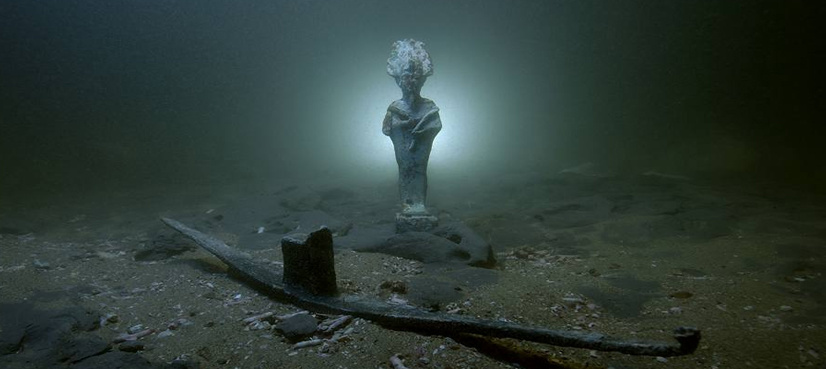 2000-year-old Roman shipwrecks found with gold coins and royal crystal head