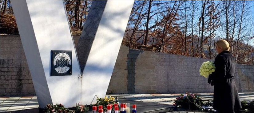 Croatia leader visits site of wartime massacre of Muslims