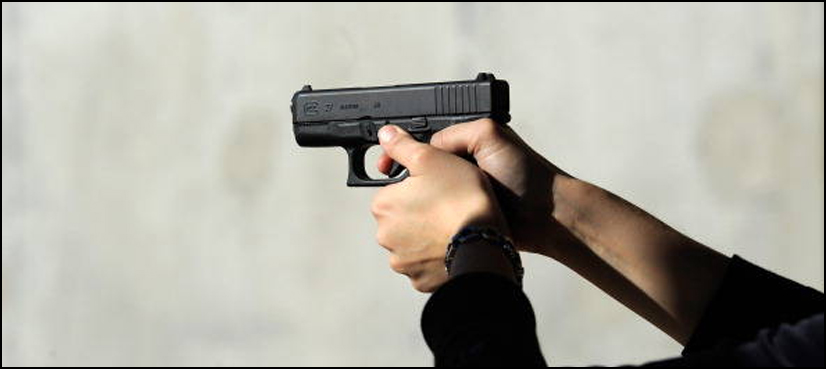 Two policemen martyred in armed attack on DSP's vehicle in Quetta