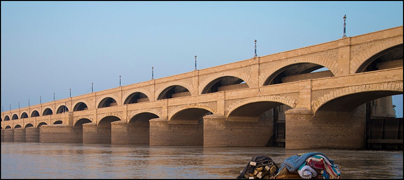 Indus River in low flood at Guddu, Sukkur and other areas
