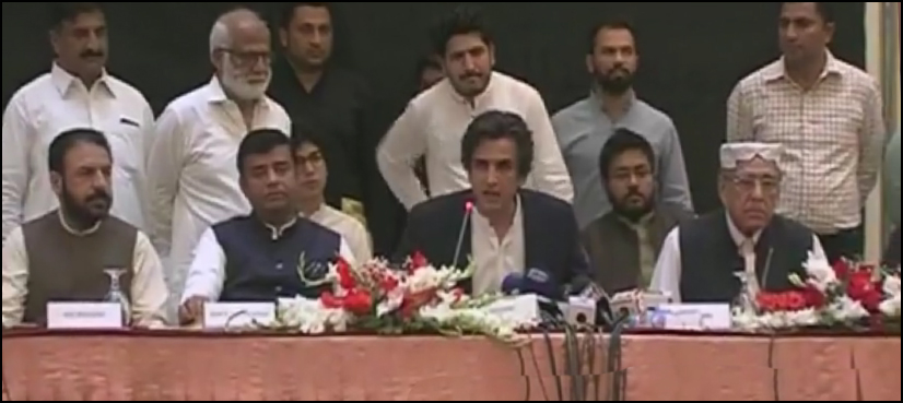 Big upset for PML-N as eight lawmakers from south Punjab part ways