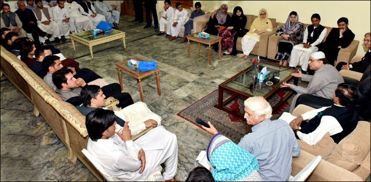 Zardari promises to improve 'extension of superior courts' limits to FATA bill' after elections