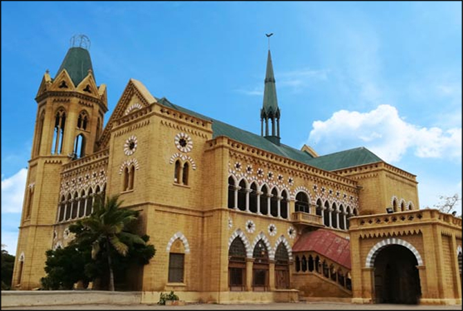 Karachi administrator inaugurates CSS Corner in Frere Hall for free counsel to aspirants