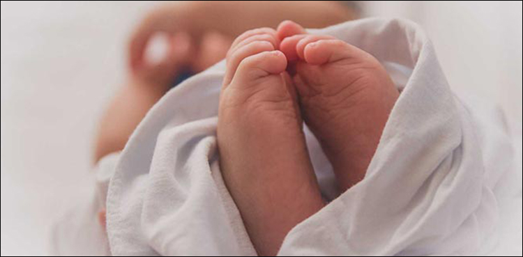 Coronavirus patient gives birth at Karachi's Civil Hospital