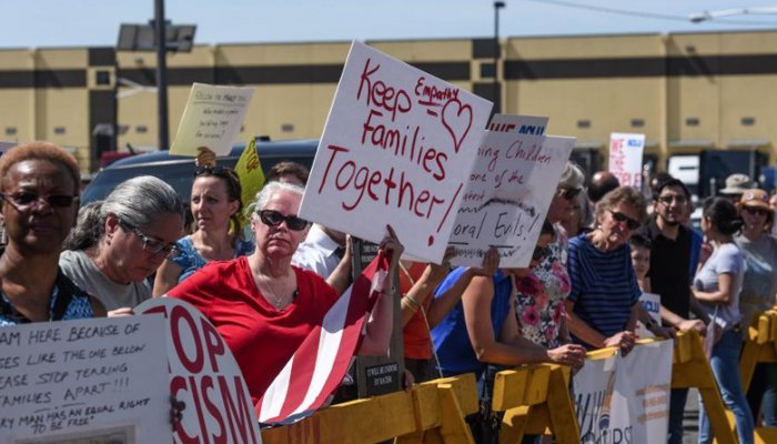 Democrats, activists rally against Trump's family separation policy