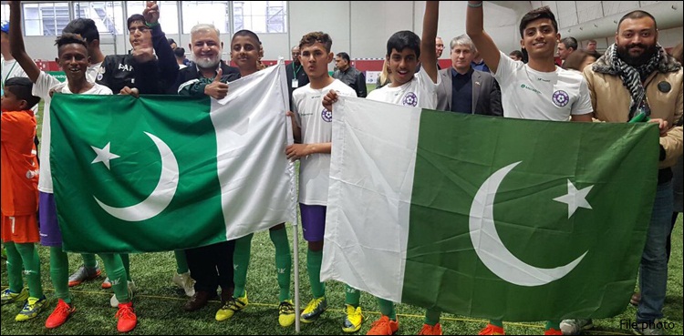 FO notifies emergency contact numbers to facilitate Pakistani football fans in Moscow