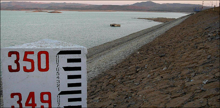 Water crisis hovers over Karachi as Hub Dam level goes critically low