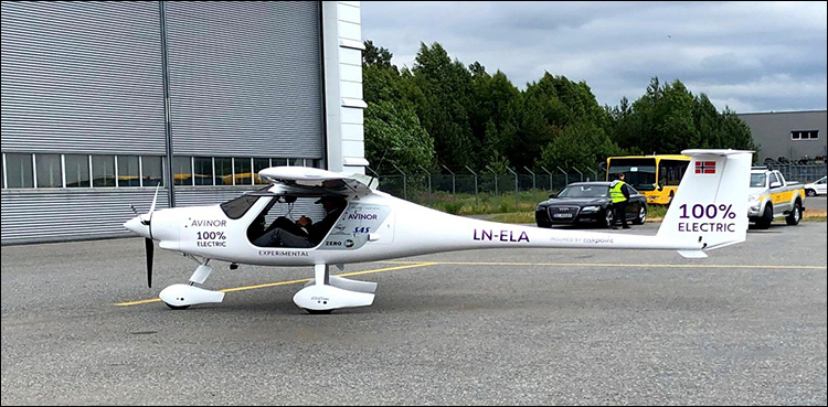 Norway tests tiny electric plane, sees passenger flights by 2025