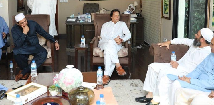Inzamam, Mushtaq call on Imran Khan, pray for his success