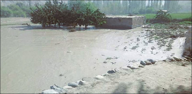 PMD apprehends Chitral glacial outburst amid persistent high temperatures