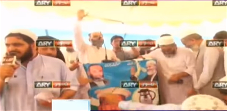 Stage collapses during JI campaign rally in Mohmand Agency