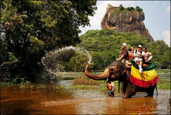 Sri Lanka launches free tourist visa scheme