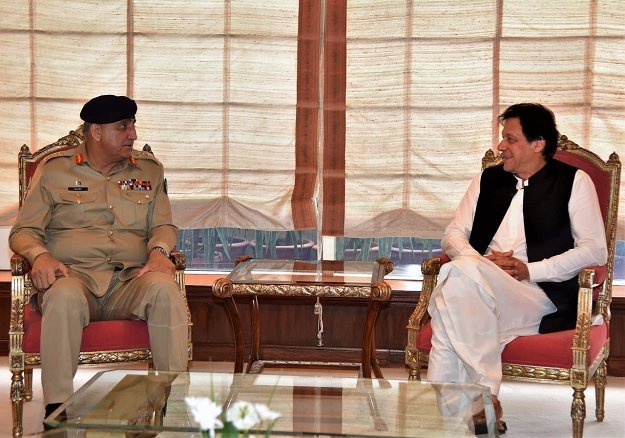 PM Imran, COAS pledge to work for lasting peace in first meeting