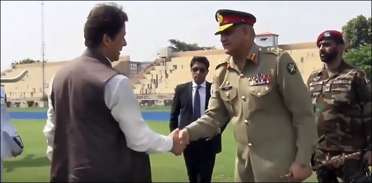 PM, Cabinet members ‘proud to meet Pak Army command’, says Fawad