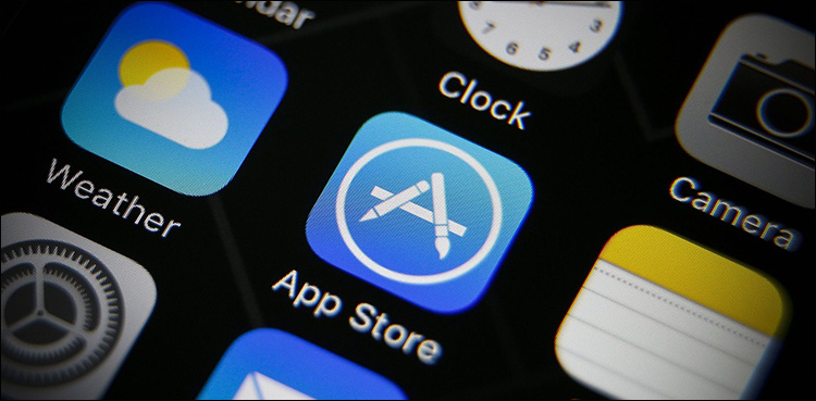 Apple missing as China lists mobile app stores