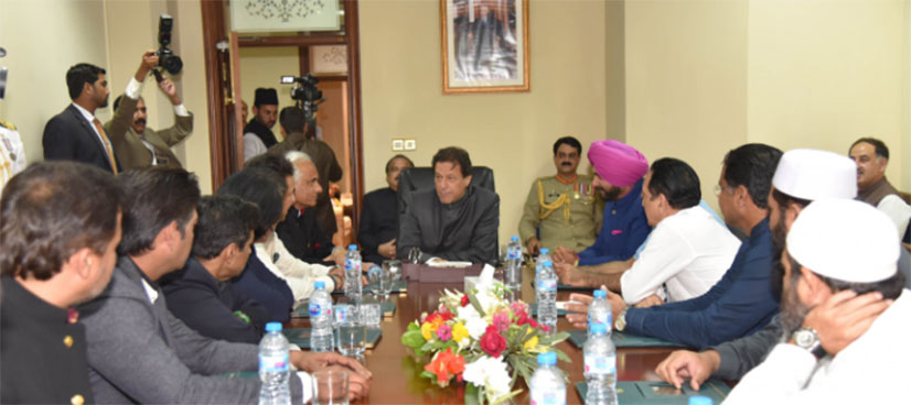 Imran Khan meets team 92 after taking oath as PM