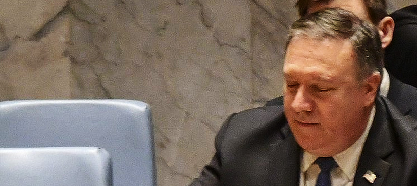 Pompeo brings together feuding Saudi, Qatari FMs