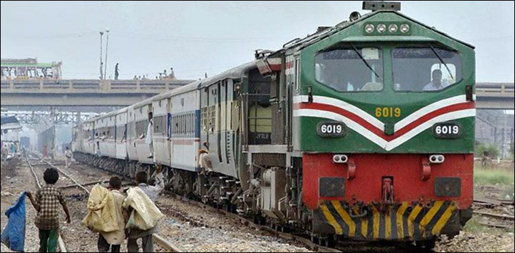 Pakistan Railways earned Rs10bn in FY 2018-19: Sheikh Rasheed